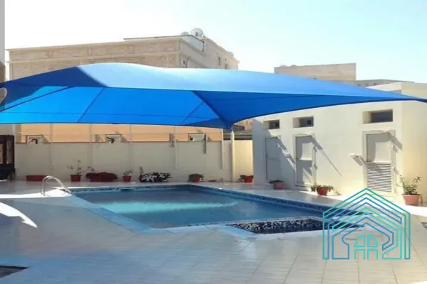 مظلات مسابح