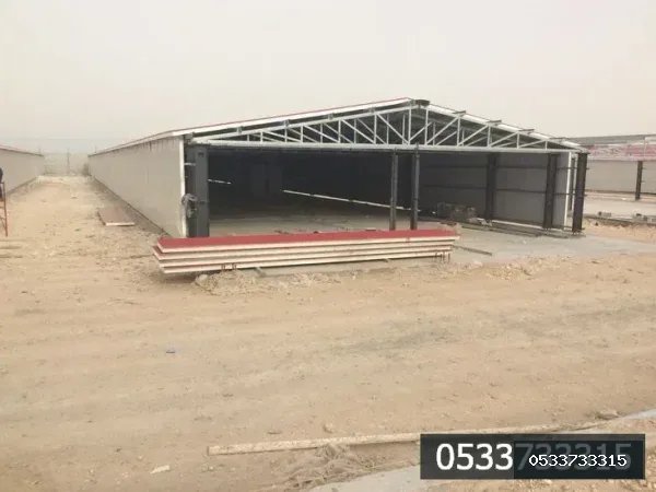 هنجر واسع للتخزين