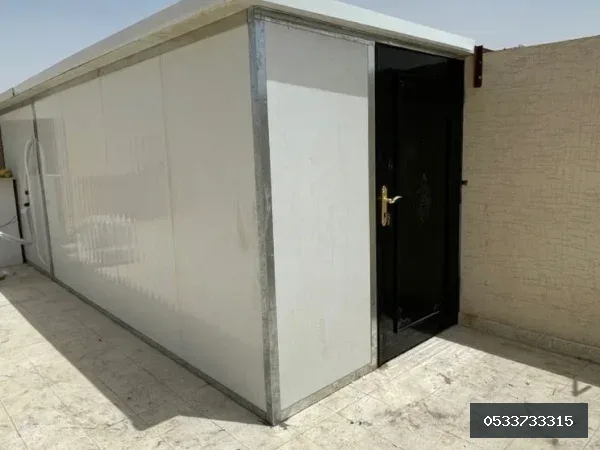 هناجر — ساندوتش بانل في جدة