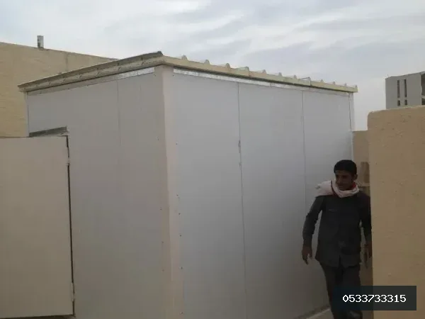 هناجر — ساندوتش بانل في جدة