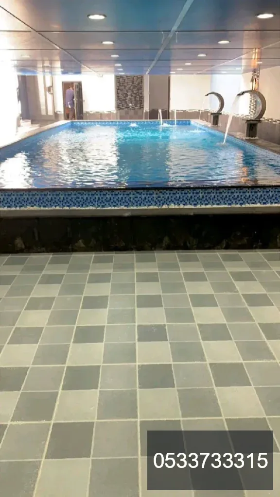 مظلات مسابح